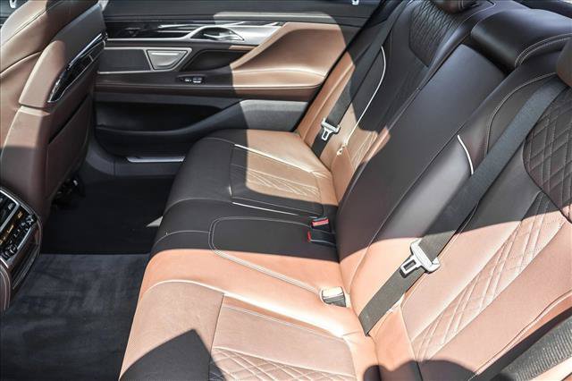 Used 2017 BMW 750i xDrive AWD/4WD image 22