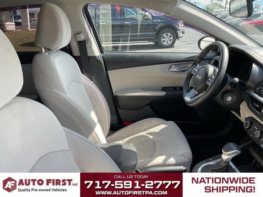 Used 2022 Kia Forte LXS FWD image 19