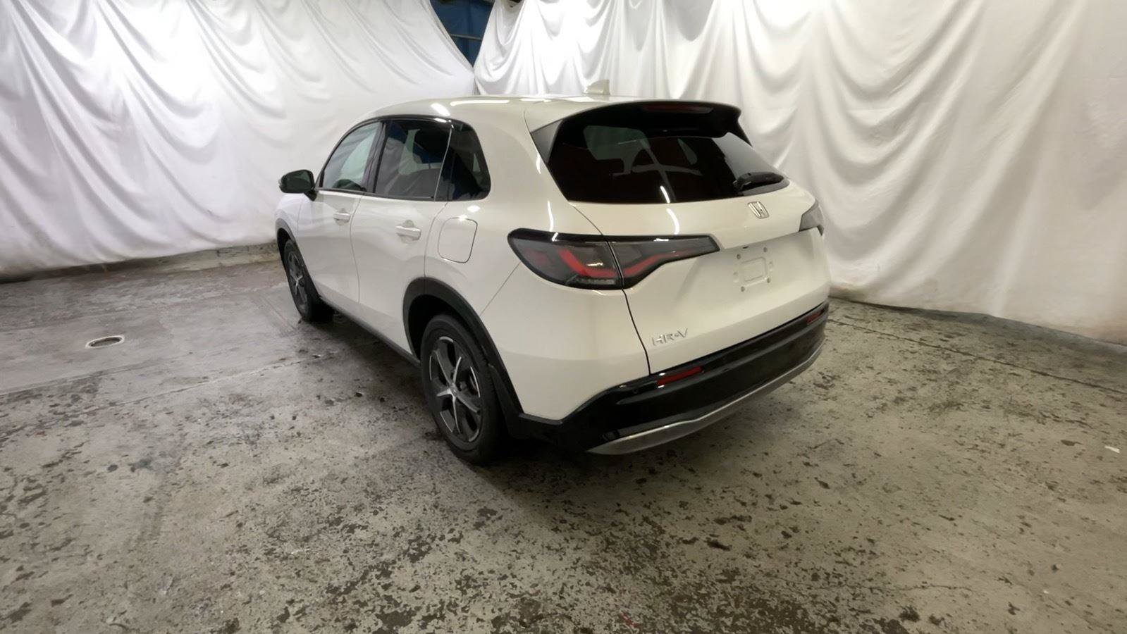 Certified 2025 Honda HR-V EX-L image 9