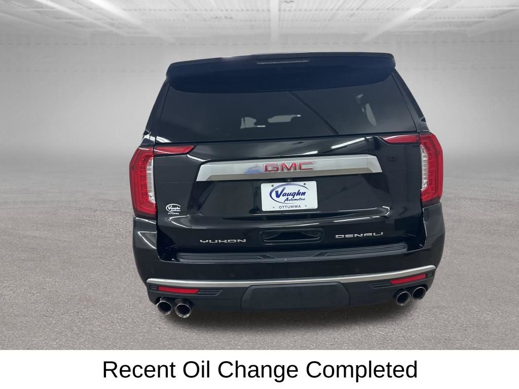 Used 2023 GMC Yukon XL Denali AWD/4WD image 12