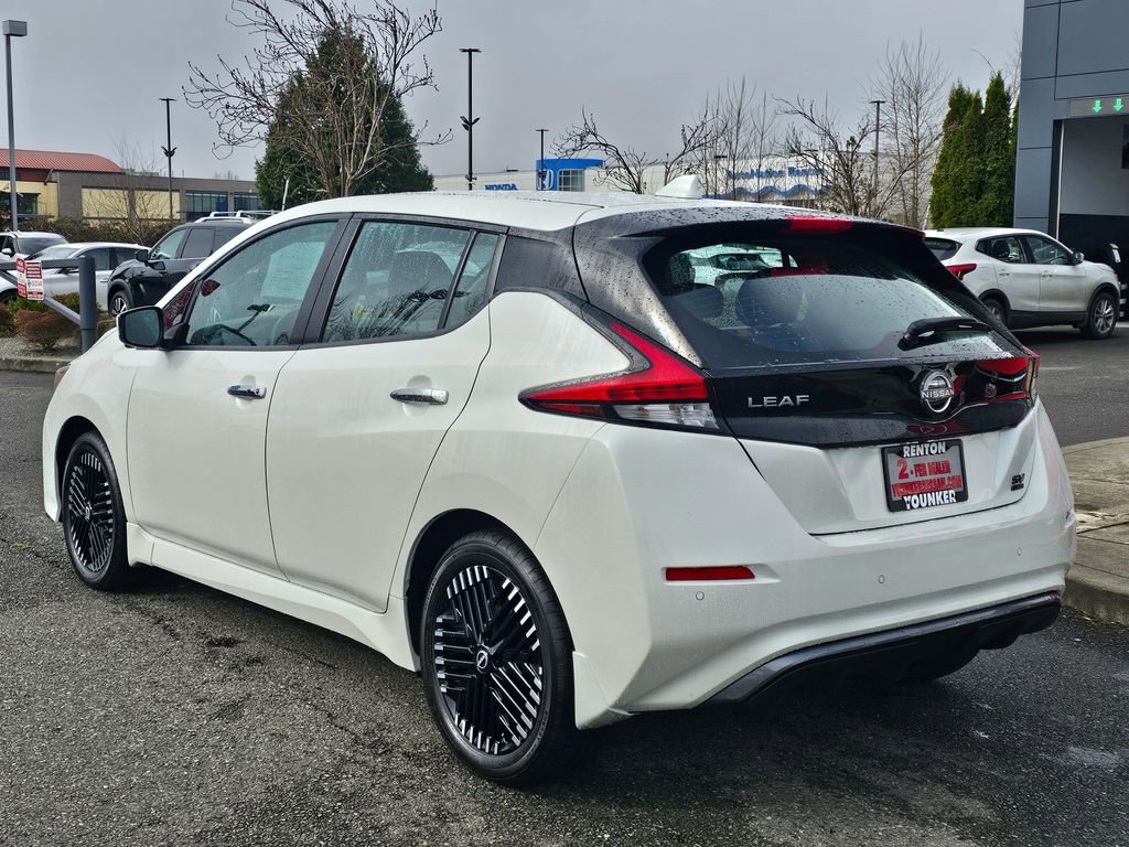 Used 2023 Nissan Leaf SV Plus image 2