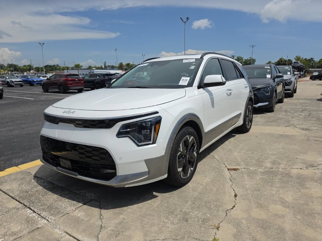 Certified 2023 Kia Niro Wave FWD image 4