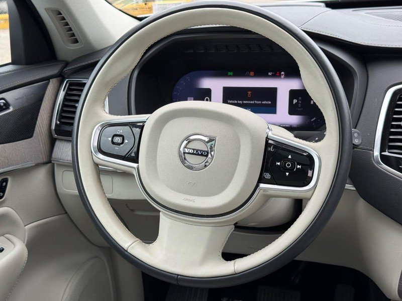 Certified 2023 Volvo XC90 B6 Ultimate w/ Protection Package AWD/4WD image 16