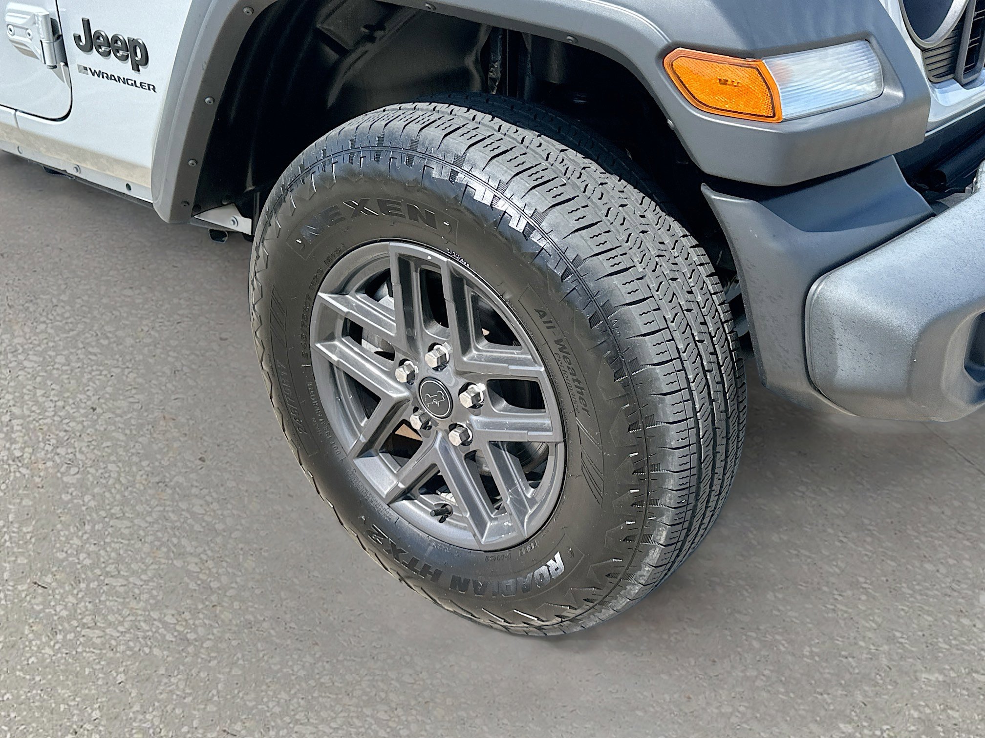 Used 2024 Jeep Wrangler Sport S AWD/4WD image 29