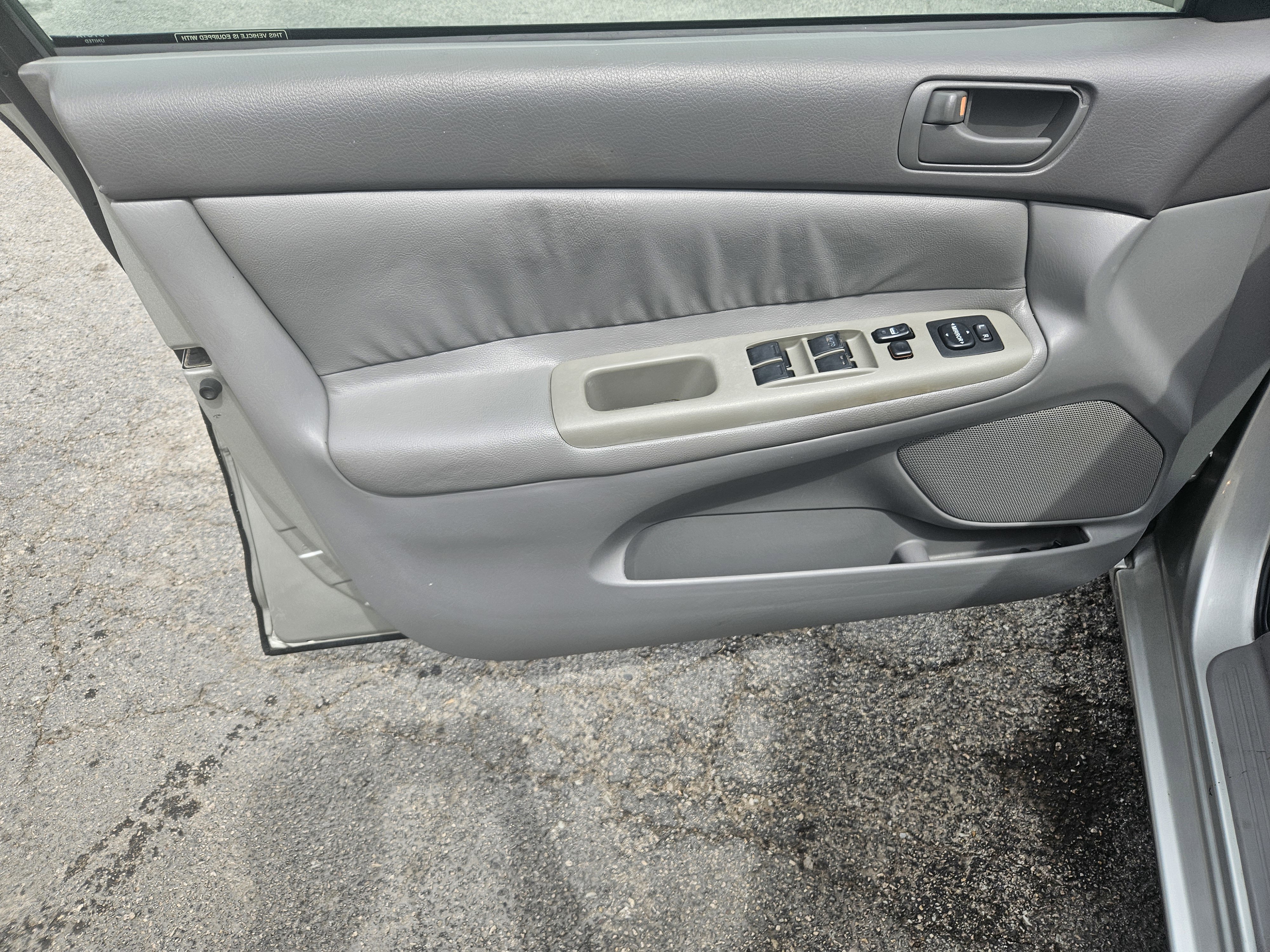 Used 2002 Toyota Camry LE FWD image 12