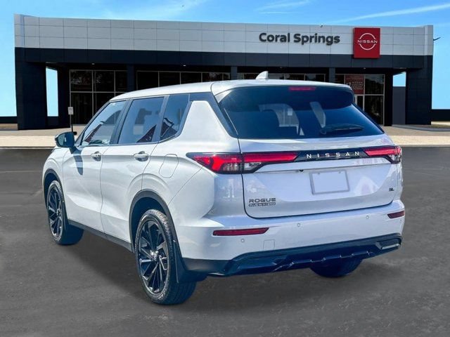 New 2026 Nissan Rogue SL AWD/4WD image 2