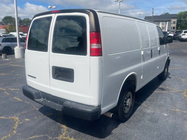 Used 2021 Chevrolet Express 2500 w/ Driver Convenience Package RWD image 6