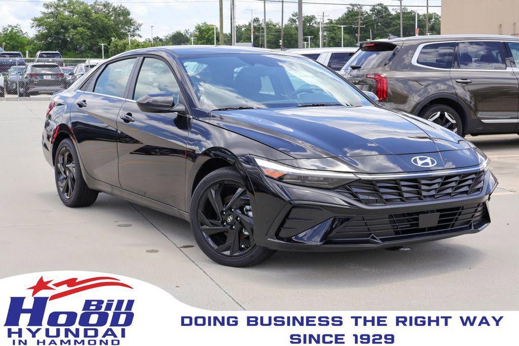 New 2026 Hyundai Elantra SEL Sport FWD image 1
