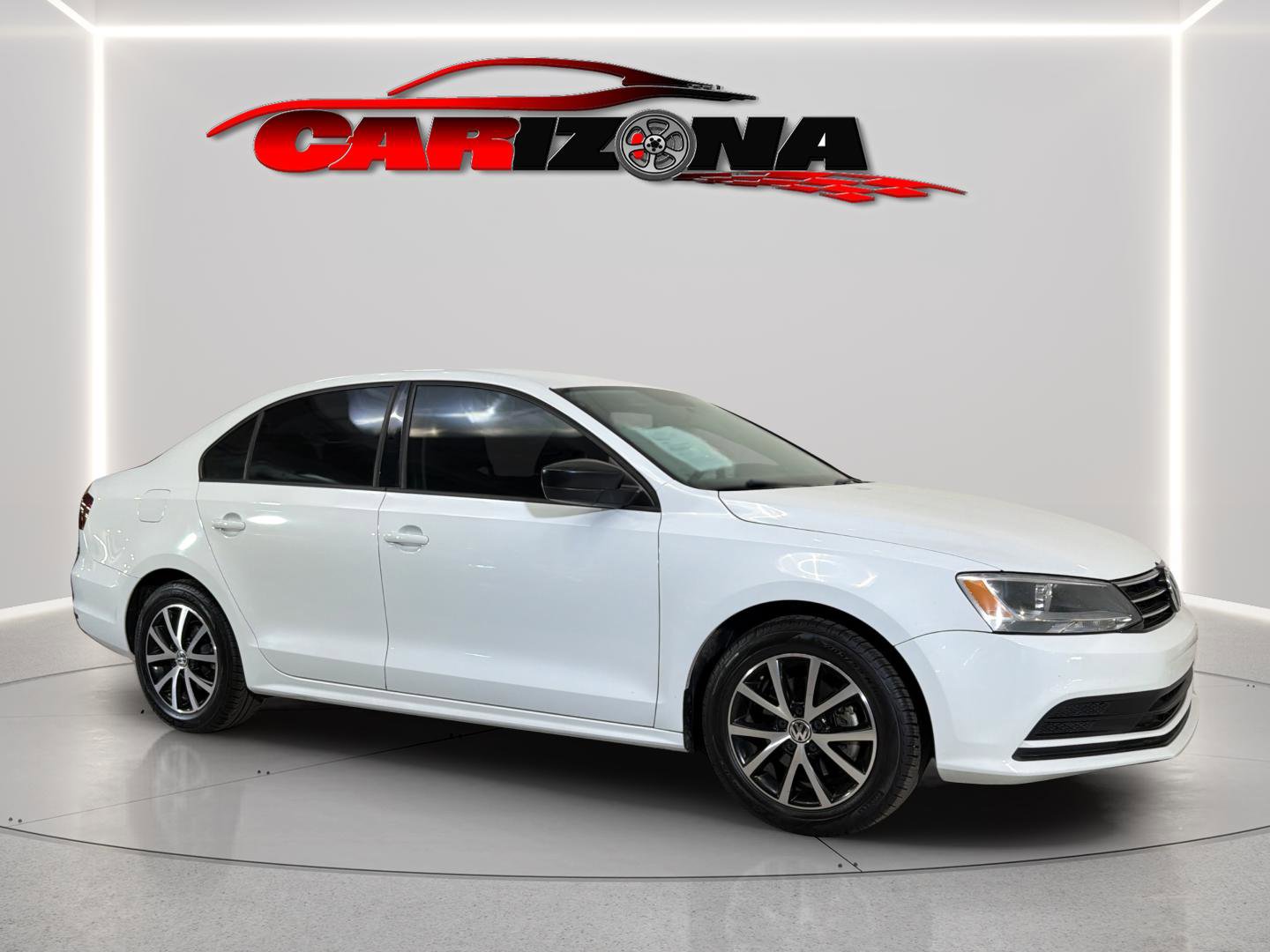 Used 2016 Volkswagen Jetta SE image 2