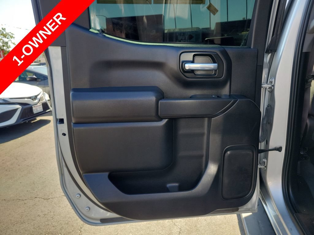 Used 2022 Chevrolet Silverado 1500 Custom w/ LPO, Dark Essentials Package RWD image 17