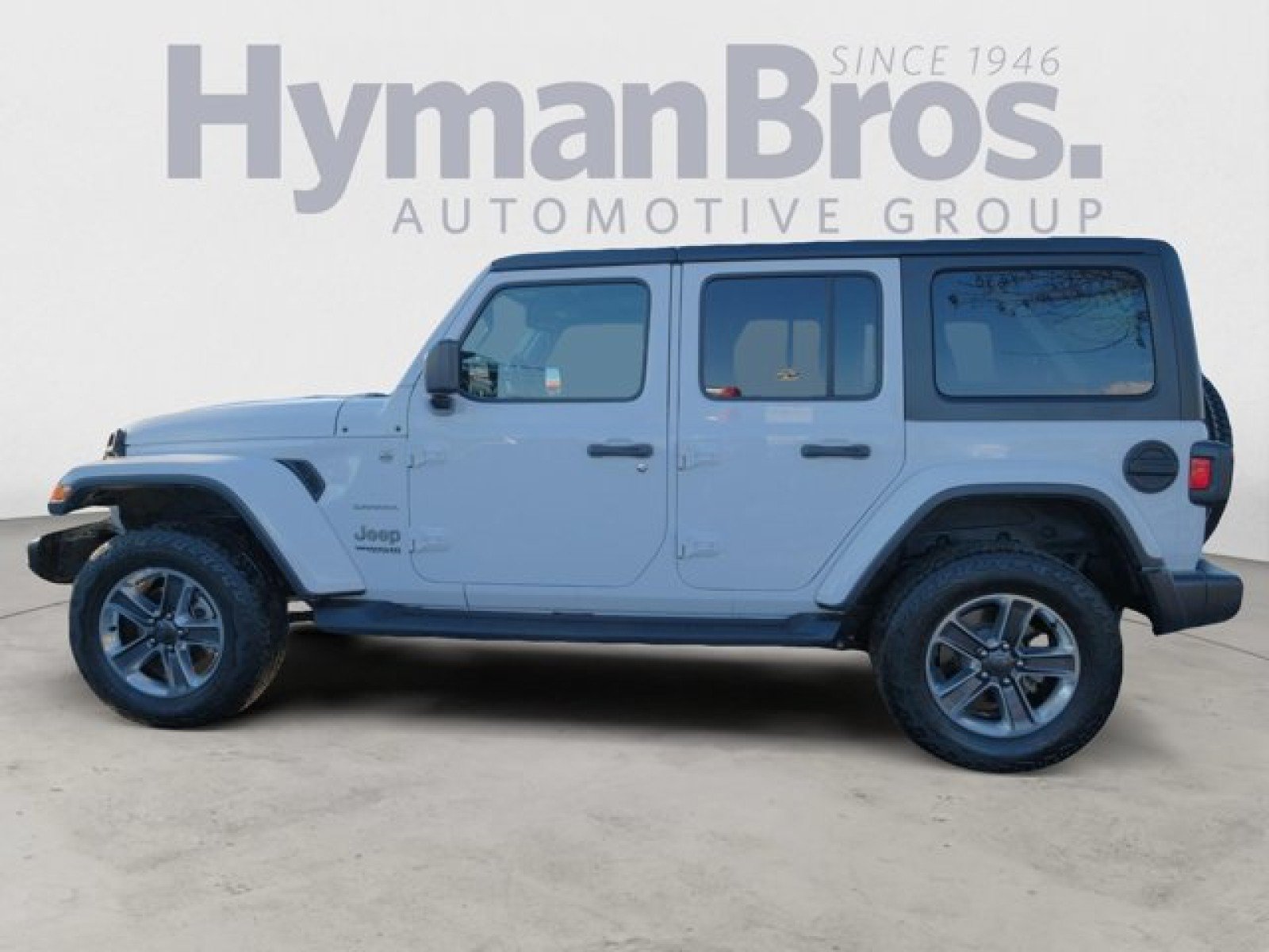 Used 2020 Jeep Wrangler Unlimited Sahara AWD/4WD image 6