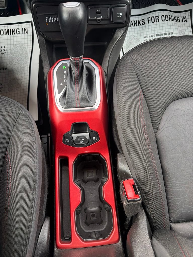 Used 2020 Jeep Renegade Trailhawk AWD/4WD image 30