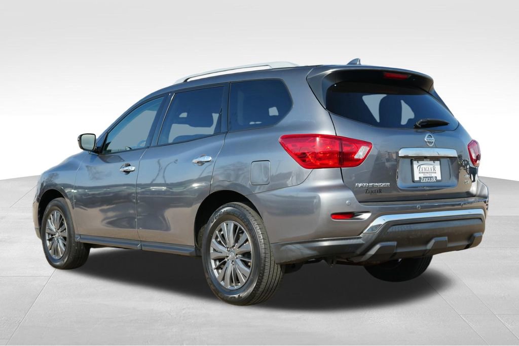 Used 2019 Nissan Pathfinder SV image 6