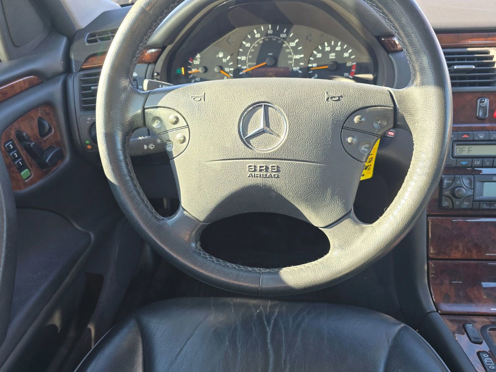 Used 2000 Mercedes-Benz E 320 Sedan image 15