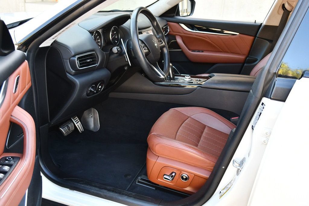 Used 2022 Maserati Levante Modena AWD/4WD image 52