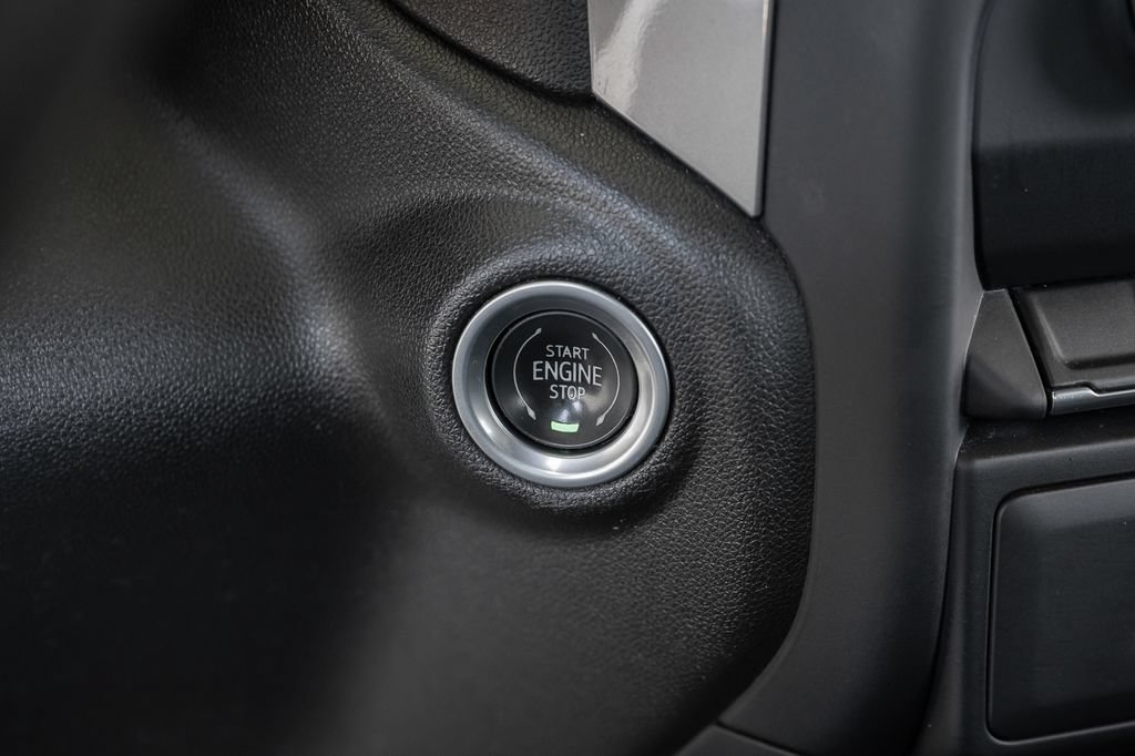 Used 2022 Chevrolet Silverado 1500 Custom RWD image 26