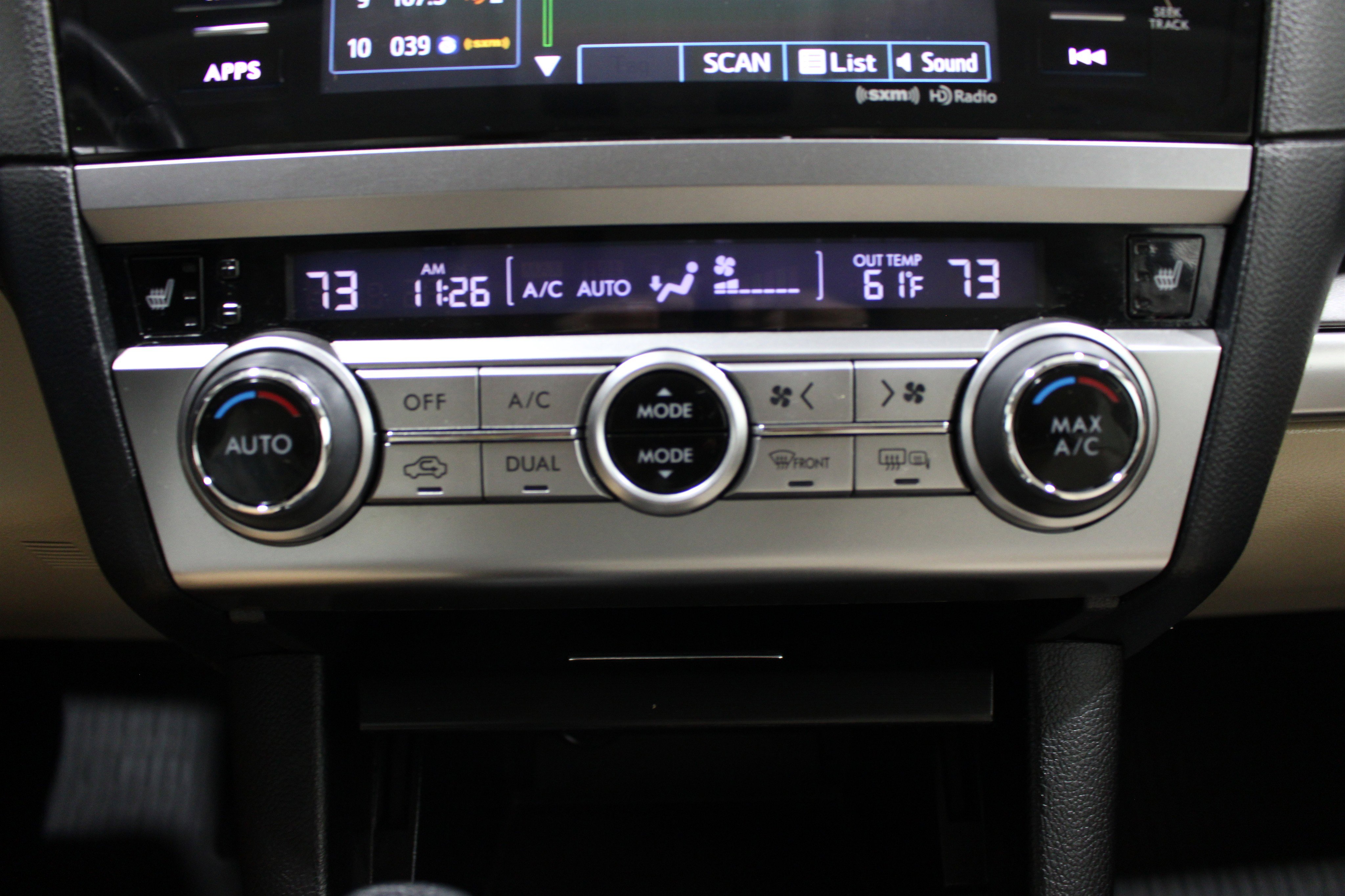 Used 2017 Subaru Outback 3.6R Limited image 17