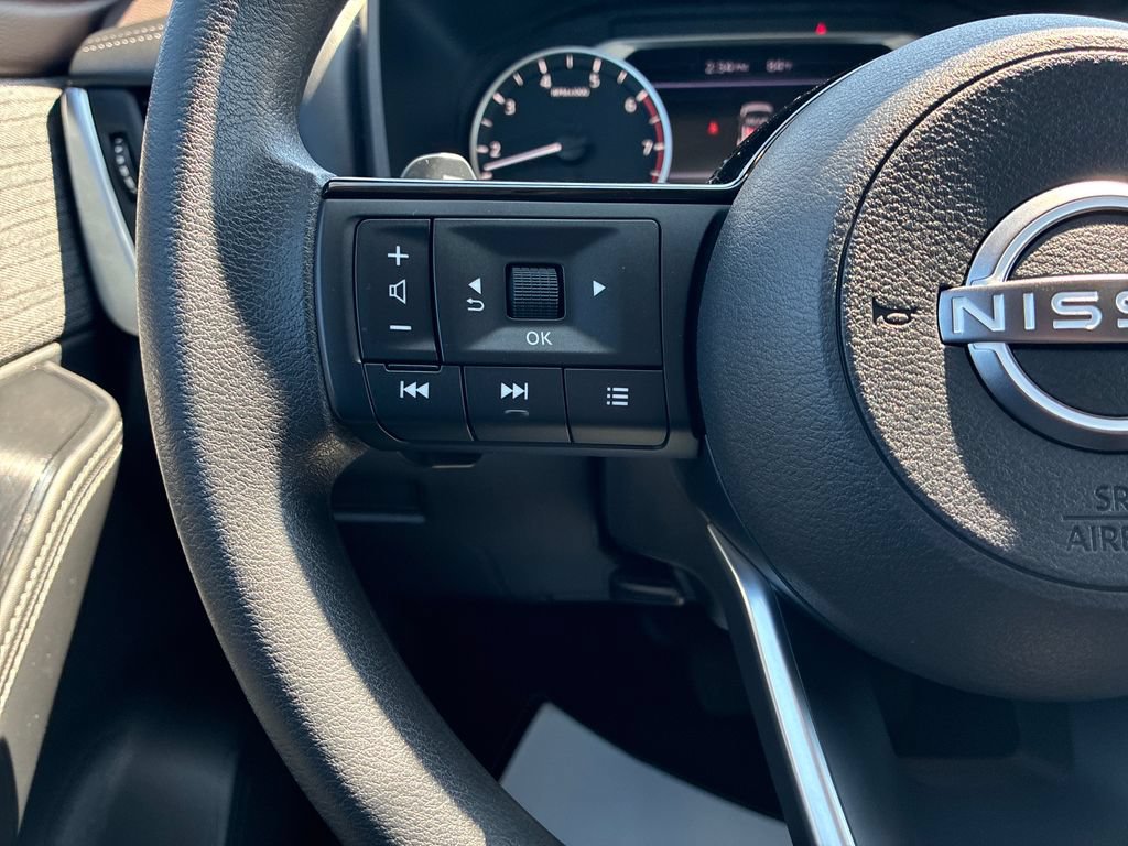 Used 2023 Nissan Rogue SV AWD/4WD image 20
