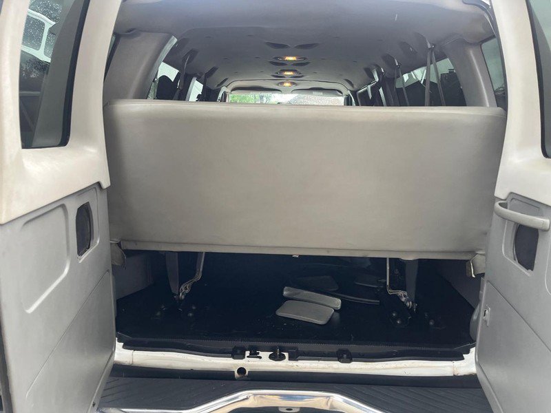 Used 2007 Ford E-350 and Econoline 350 XL RWD image 9
