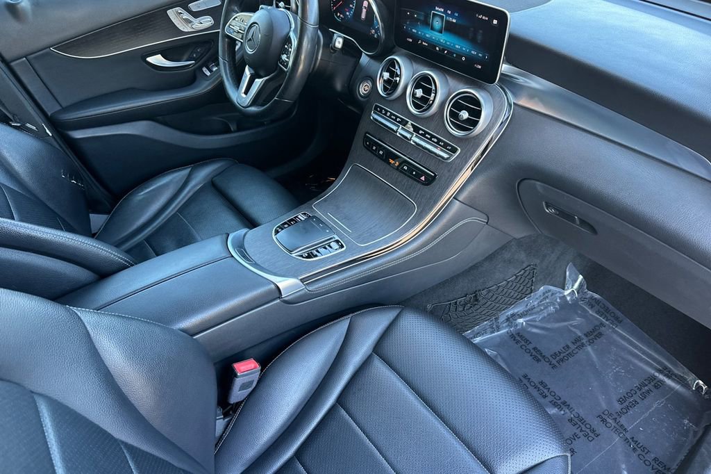 Used 2020 Mercedes-Benz GLC 300 4MATIC image 18