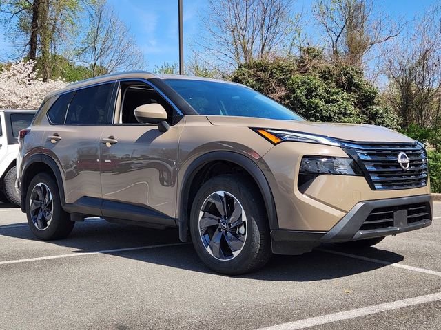 Certified 2024 Nissan Rogue SV w/ SV Premium Package FWD image 7