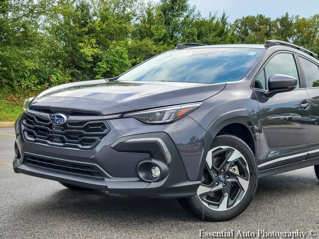 Used 2024 Subaru Crosstrek 2.5i Limited w/ Crosstrek Mirror Package AWD/4WD image 2