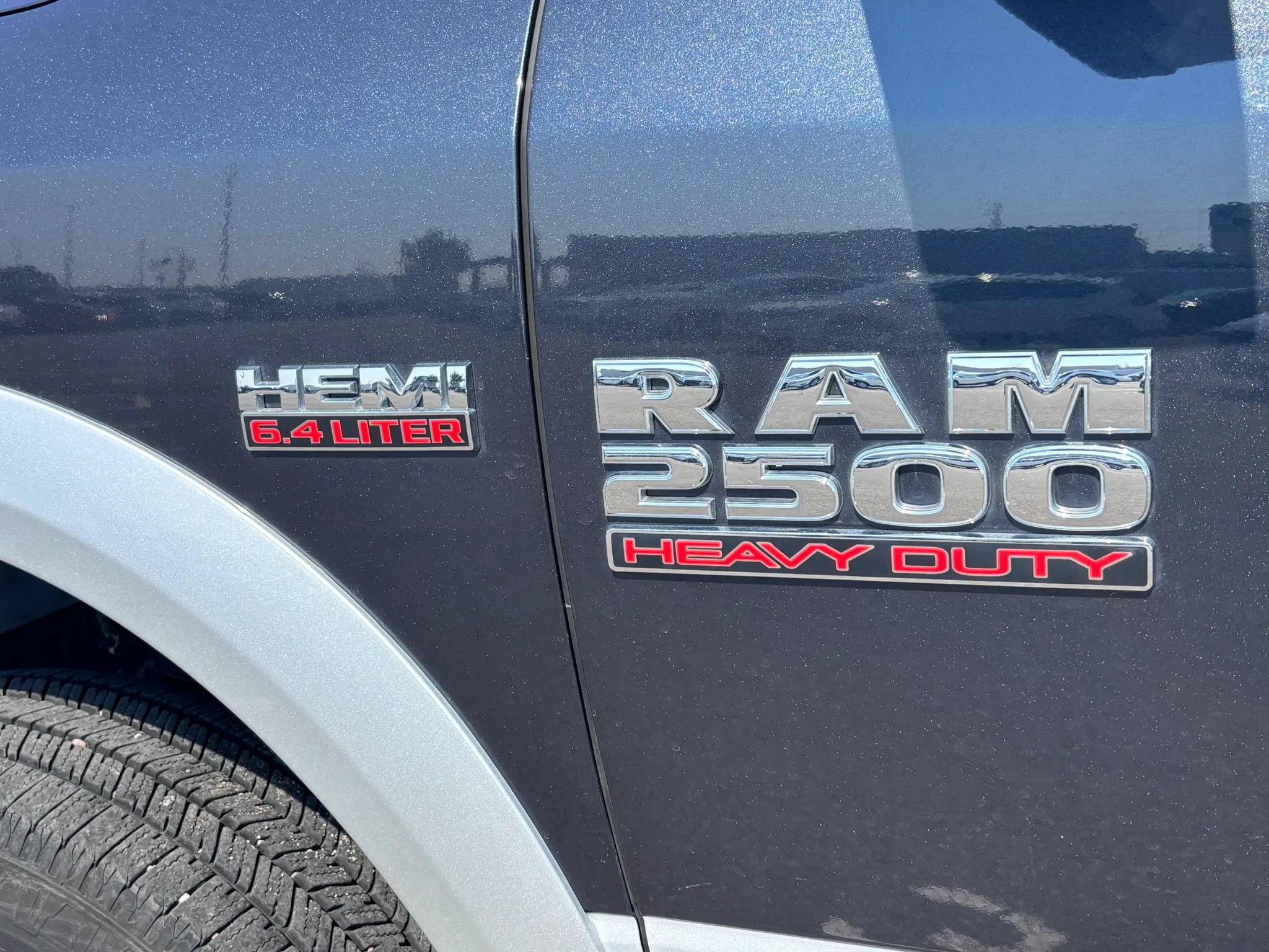 Used 2016 RAM 2500 Laramie AWD/4WD image 6