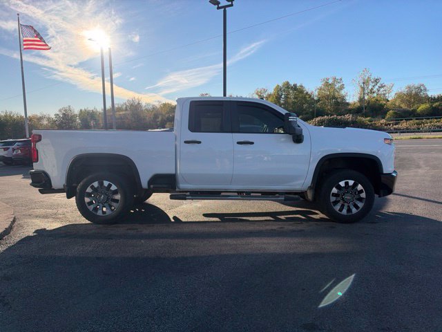 Used 2023 Chevrolet Silverado 2500 Custom w/ Custom Value Package AWD/4WD image 6
