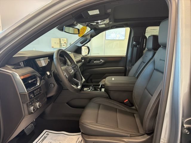 Used 2026 GMC Yukon XL Denali w/ Sun & Power Step Package AWD/4WD image 17