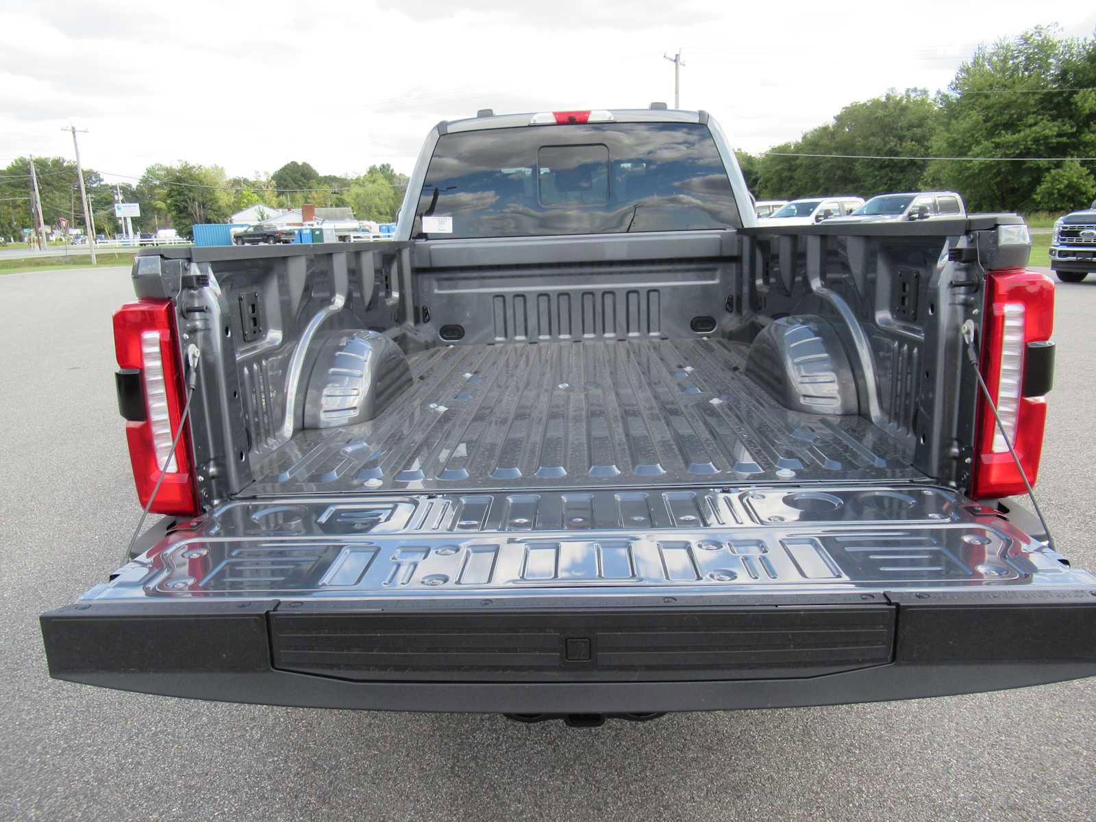 New 2026 Ford F350 Lariat image 10