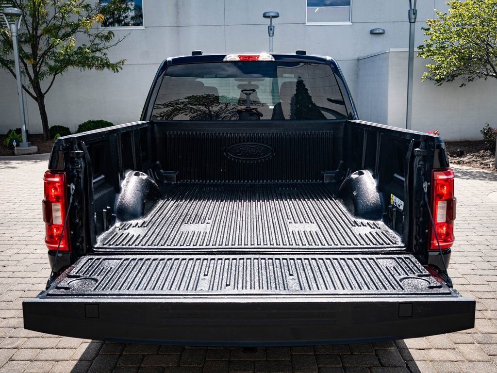 Used 2023 Ford F150 XLT w/ Trailer Tow Package AWD/4WD image 16