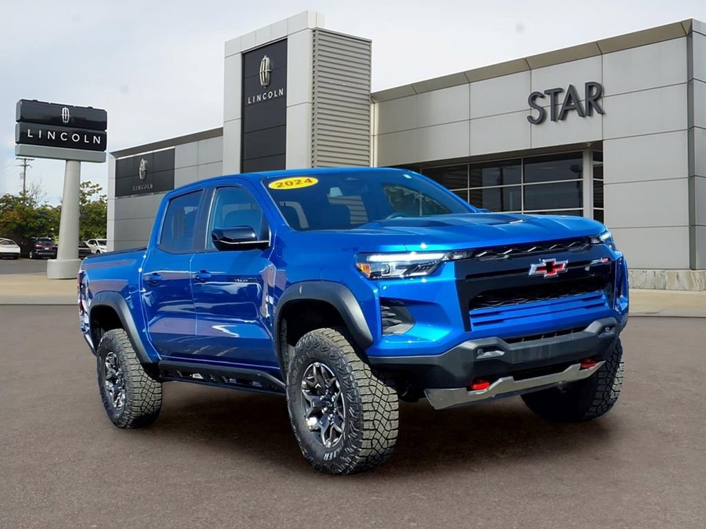 Used 2024 Chevrolet Colorado ZR2 w/ ZR2 Convenience Package III