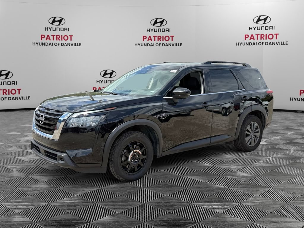 Used 2024 Nissan Pathfinder SV AWD/4WD image 7