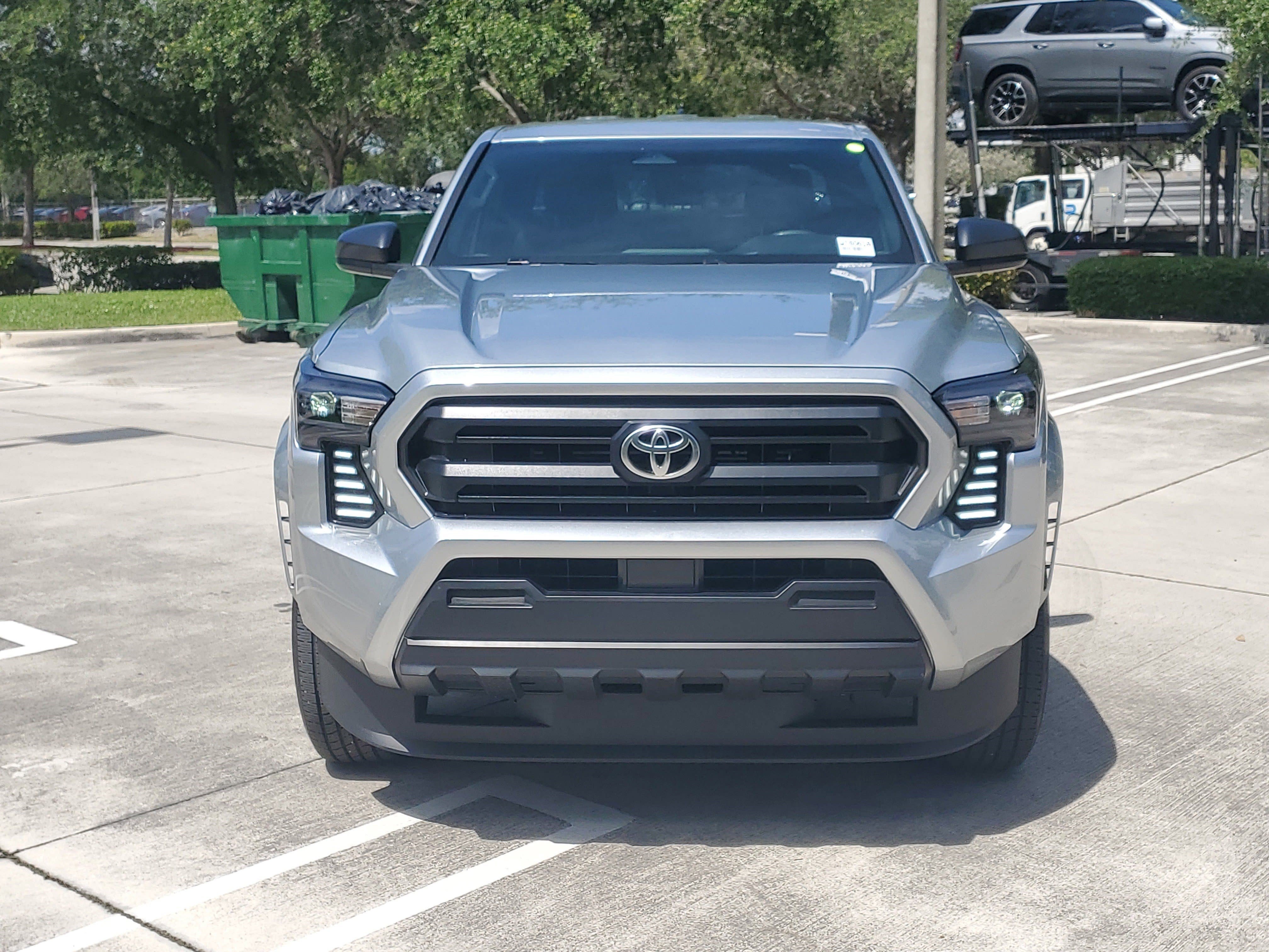 Used 2025 Toyota Tacoma SR RWD image 8