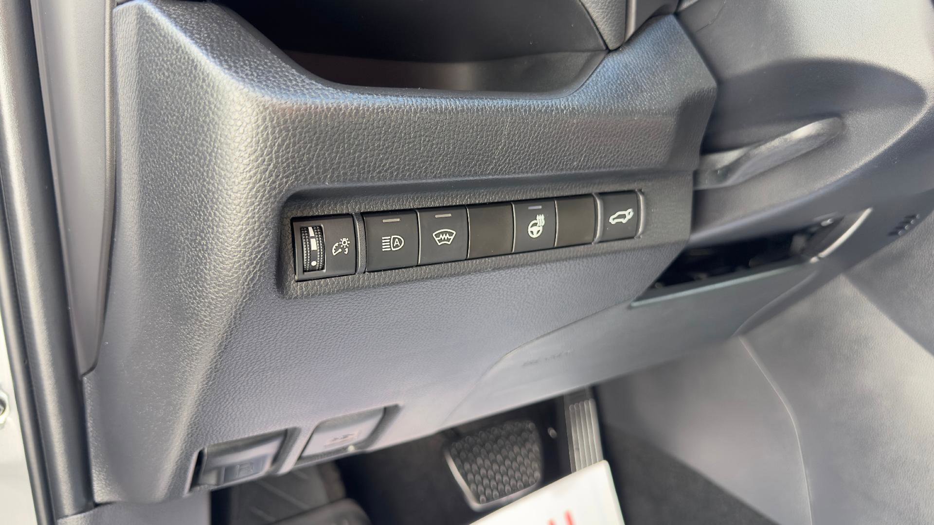 Used 2024 Toyota RAV4 XLE w/ Convenience Package AWD/4WD image 16