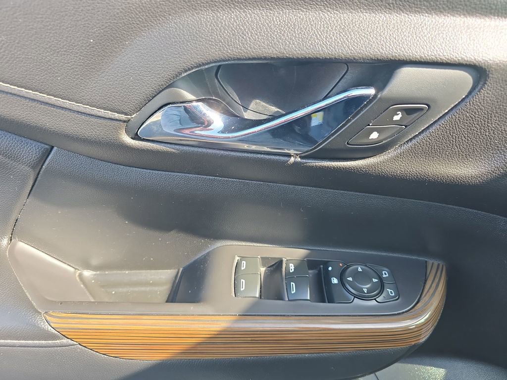 Used 2020 GMC Acadia SLE w/ Driver Convenience Package image 26