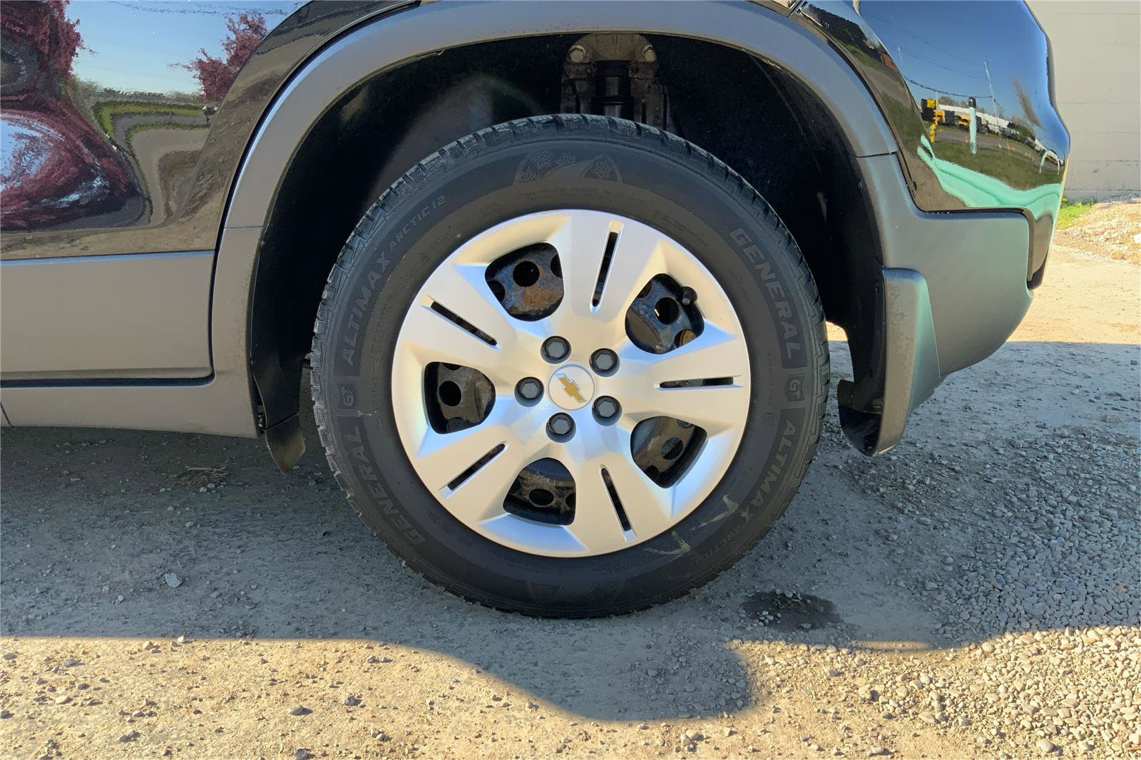 Used 2018 Chevrolet Trax LS w/ LPO, Protection Package FWD image 29