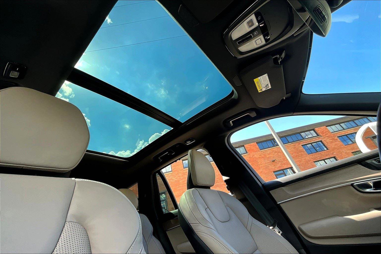 New 2026 Volvo XC90 B6 Ultra w/ Protection Package Premier image 25
