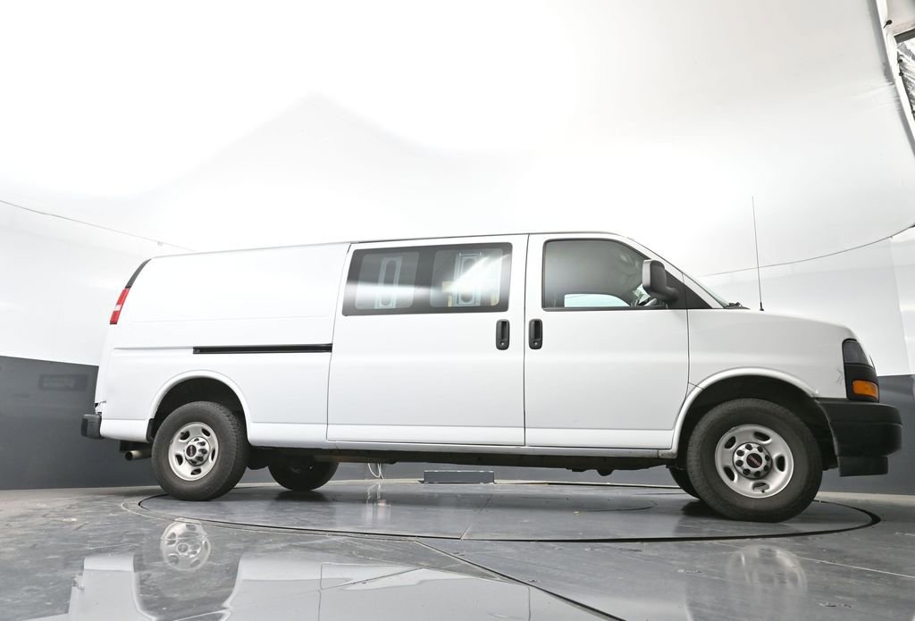Used 2023 GMC Savana 2500 Extended w/ Enhanced Convenience Package image 63