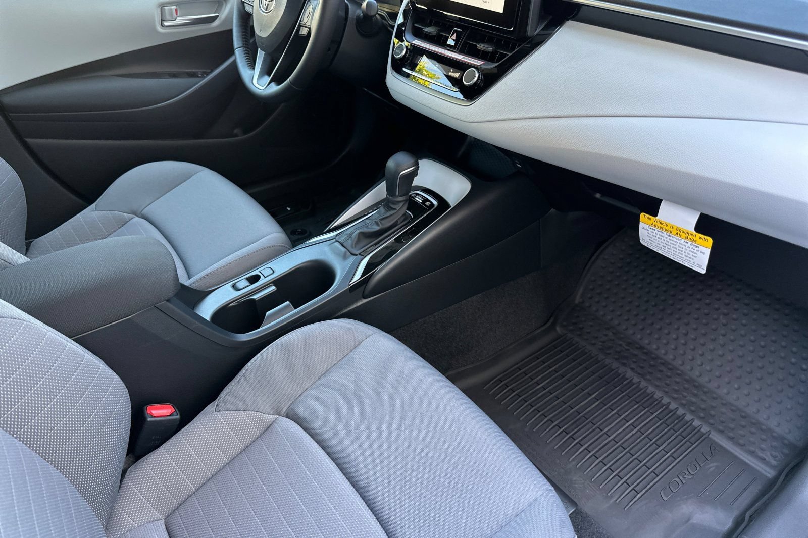 Certified 2026 Toyota Corolla SE FWD image 15