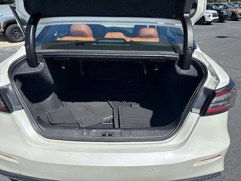 Used 2019 Nissan Maxima Platinum w/ Reserve Package FWD image 10