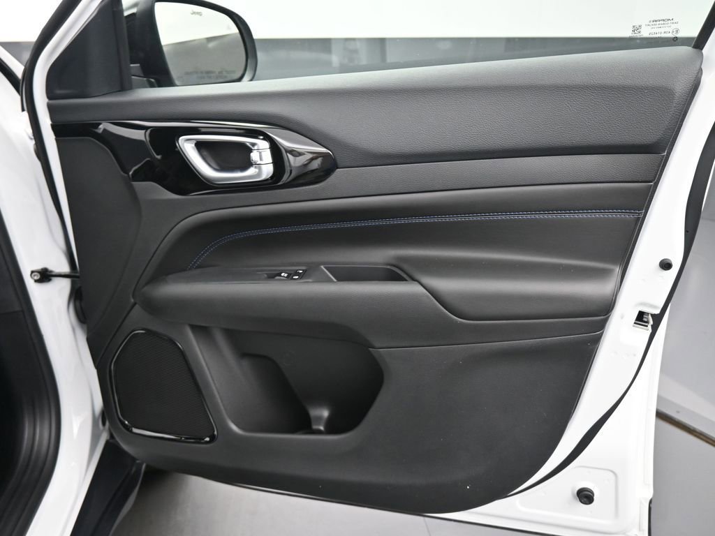 New 2026 Jeep Compass Limited image 20