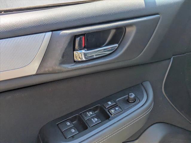 Used 2018 Subaru Outback 2.5i Premium image 7