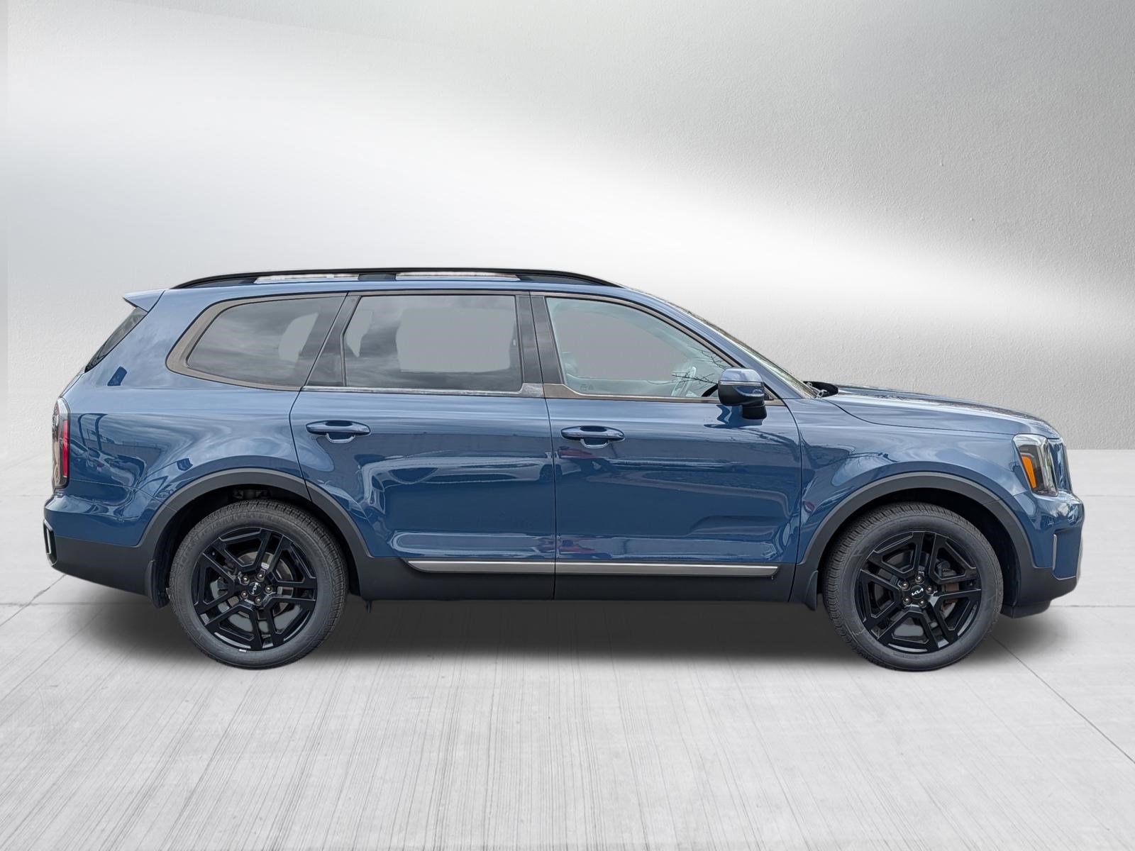 Used 2023 Kia Telluride EX X-Line AWD/4WD image 8