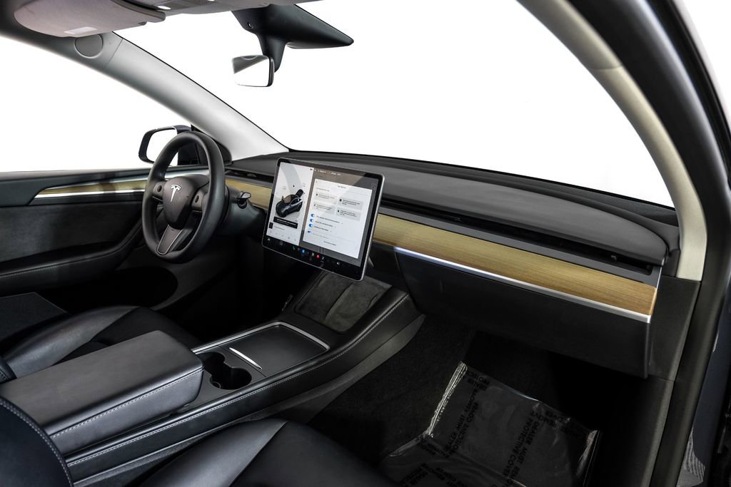 Used 2023 Tesla Model Y Long Range AWD/4WD image 10