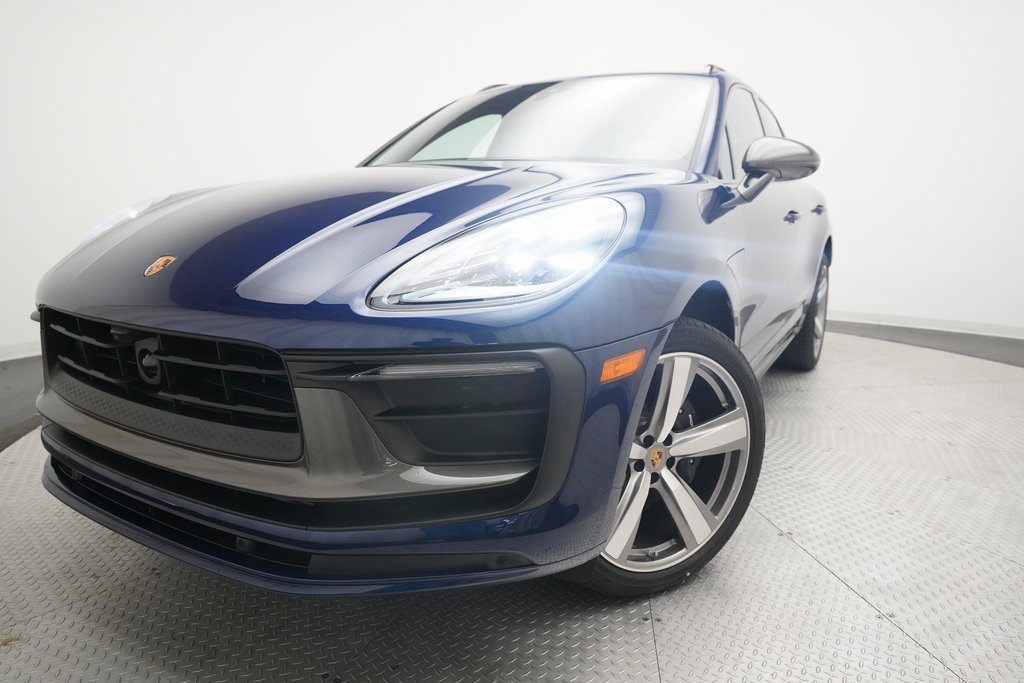 Used 2025 Porsche Macan Turbo image 7