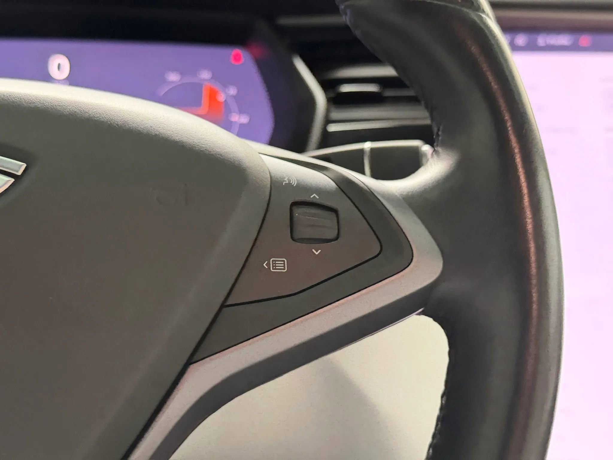 Used 2020 Tesla Model X Long Range AWD/4WD image 28
