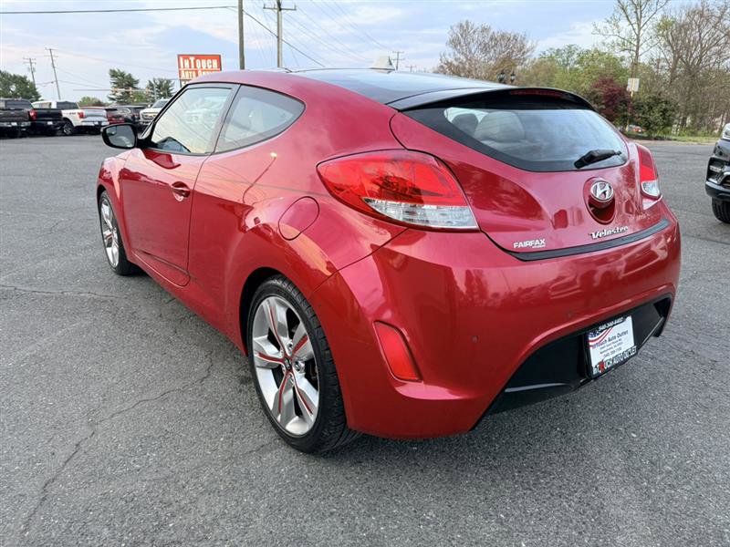 Used 2014 Hyundai Veloster w/ Technology Package 03 FWD image 7