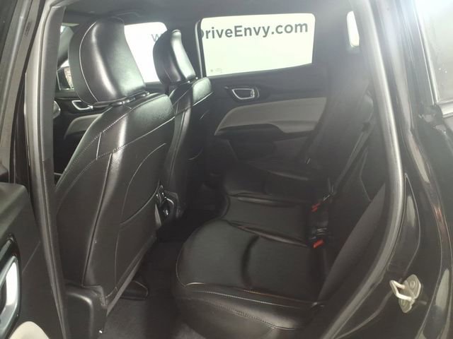 Used 2024 Jeep Compass Limited image 9