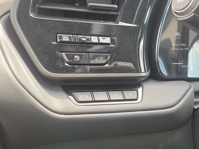 Used 2024 Lexus TX 350 FWD w/ Captains Chair Package image 12